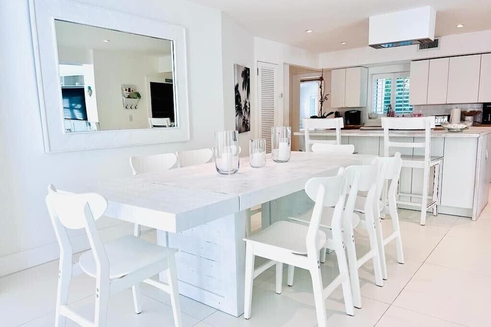 Photo of Kitchen in Biscayne Park