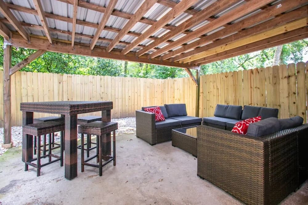 Photo of Patio Balcony in Ferry Pass