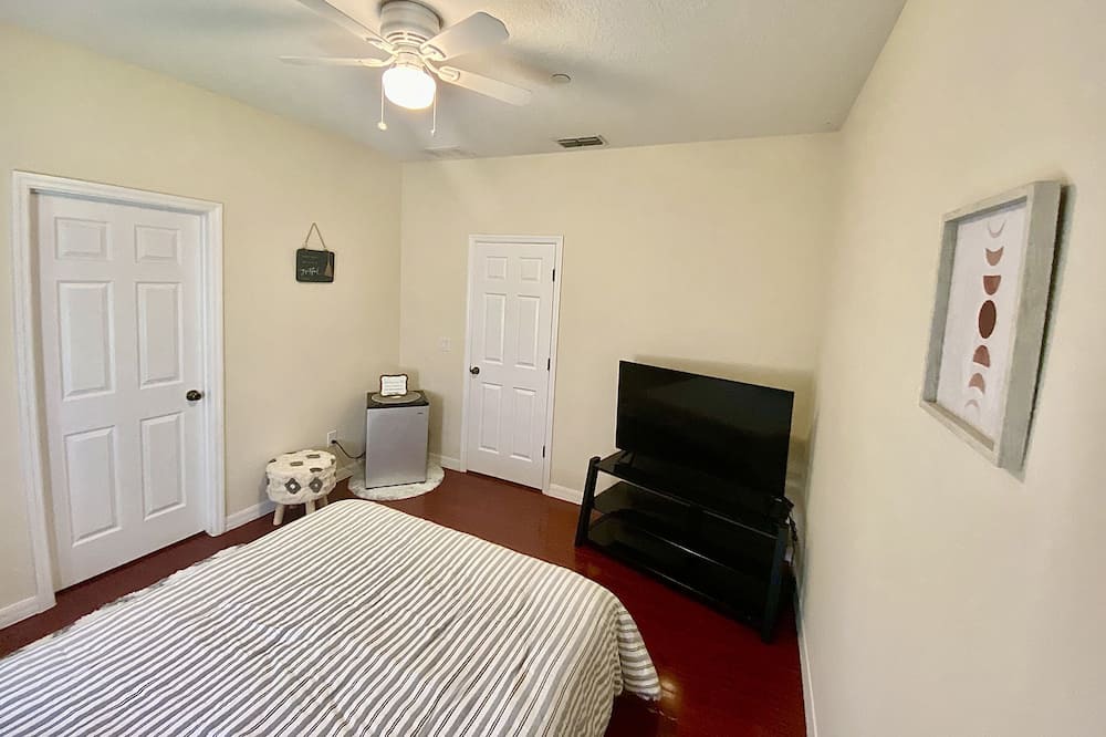 Photo of Bedroom in Vista East