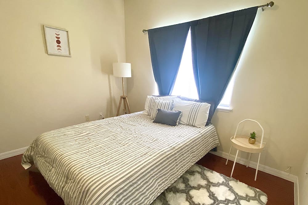 Photo of Bedroom in Vista East