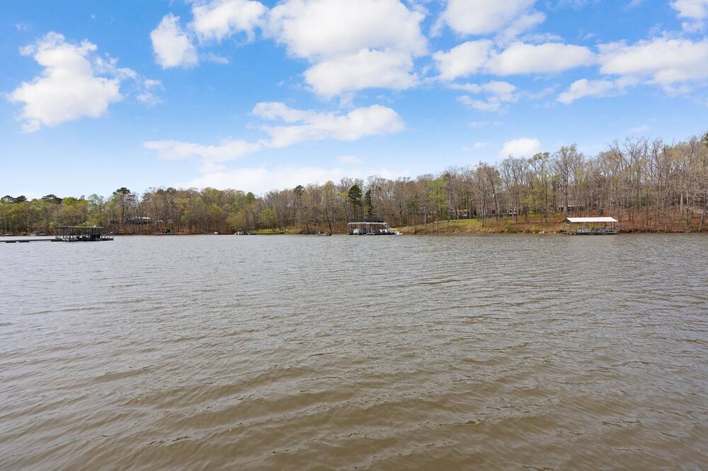 Photo of Others in Hartwell