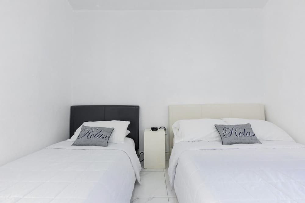 Photo of Bedroom in Tamiami