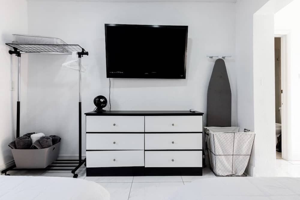 Photo of Bedroom in Tamiami