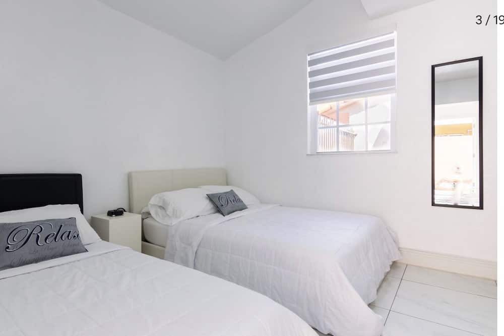 Photo of Bedroom in Tamiami