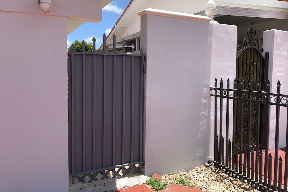 Photo of Outdoor in Tamiami