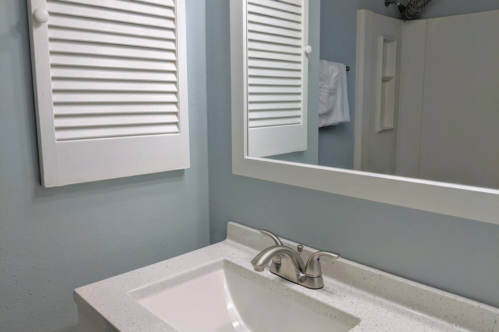 Photo of Bathroom in Fort Walton Beach - Destin