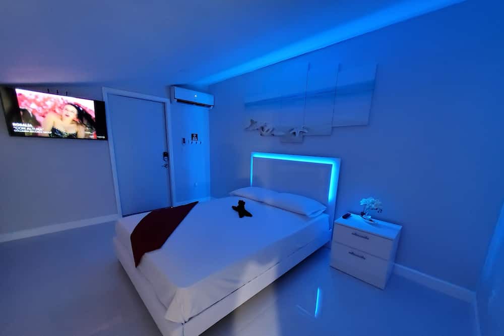 Photo of Bedroom in West Hollywood