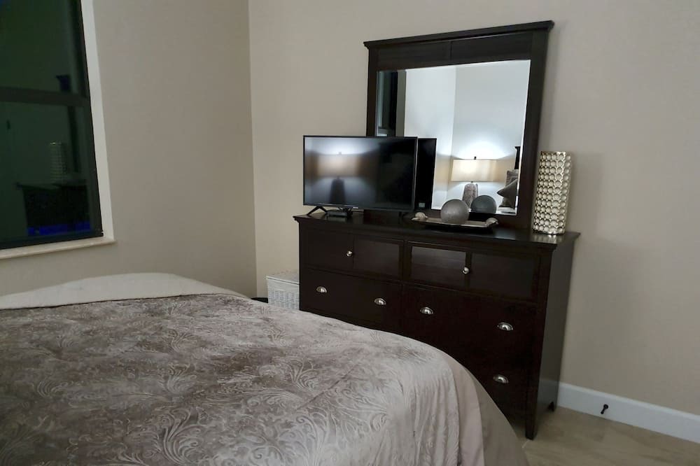 Photo of Bedroom in South Gulf Cove