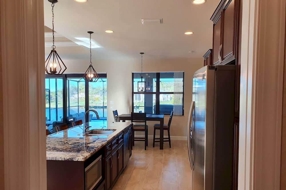 Photo of Bedroom in South Gulf Cove