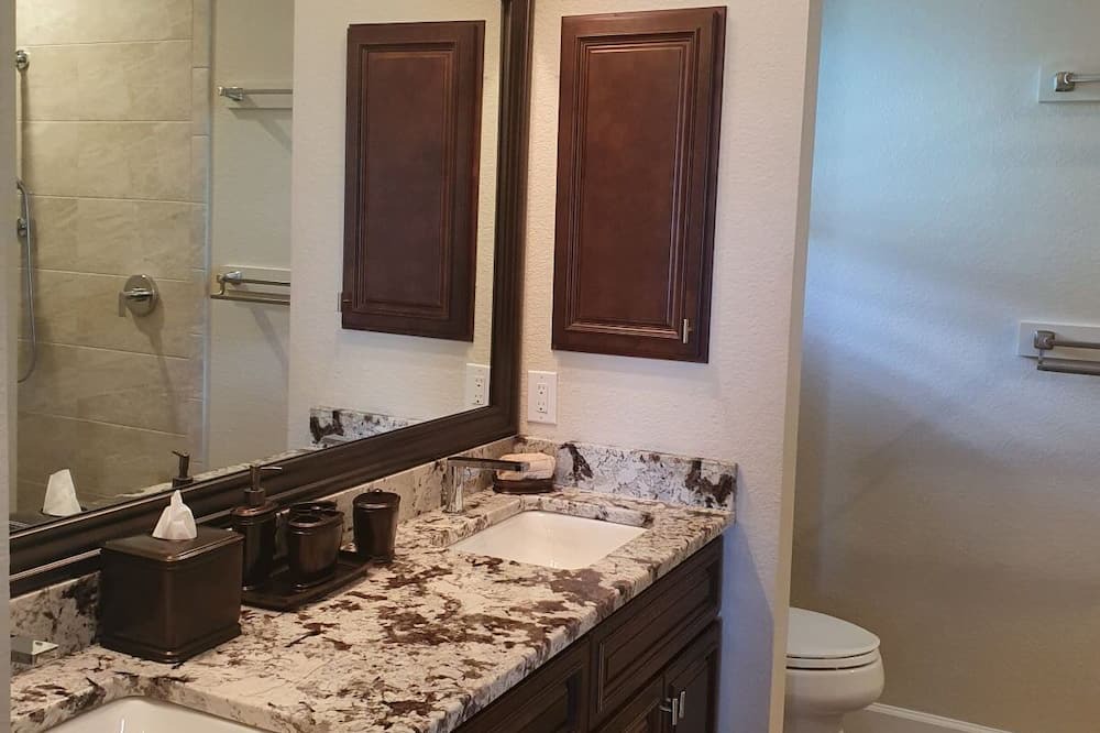 Photo of Bathroom in South Gulf Cove