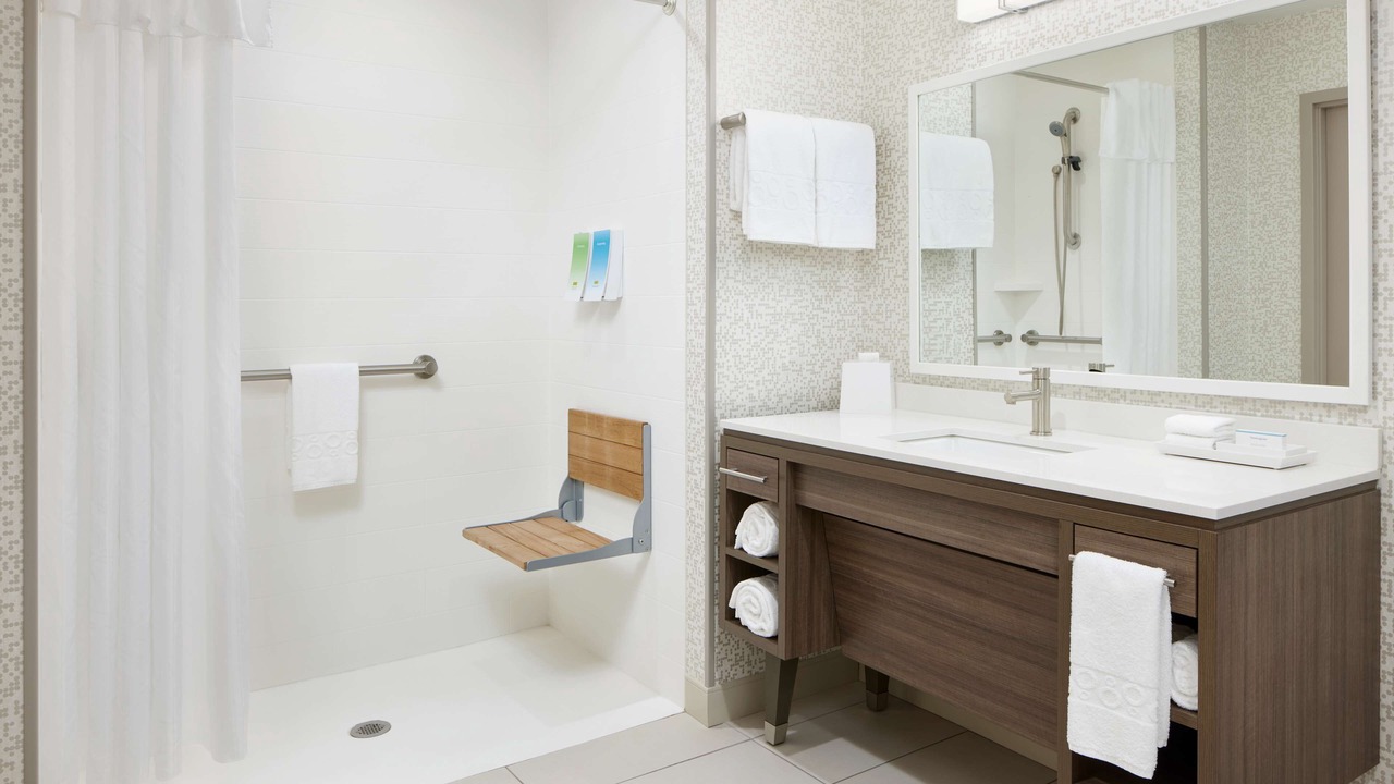Photo of Bathroom in North River Shores