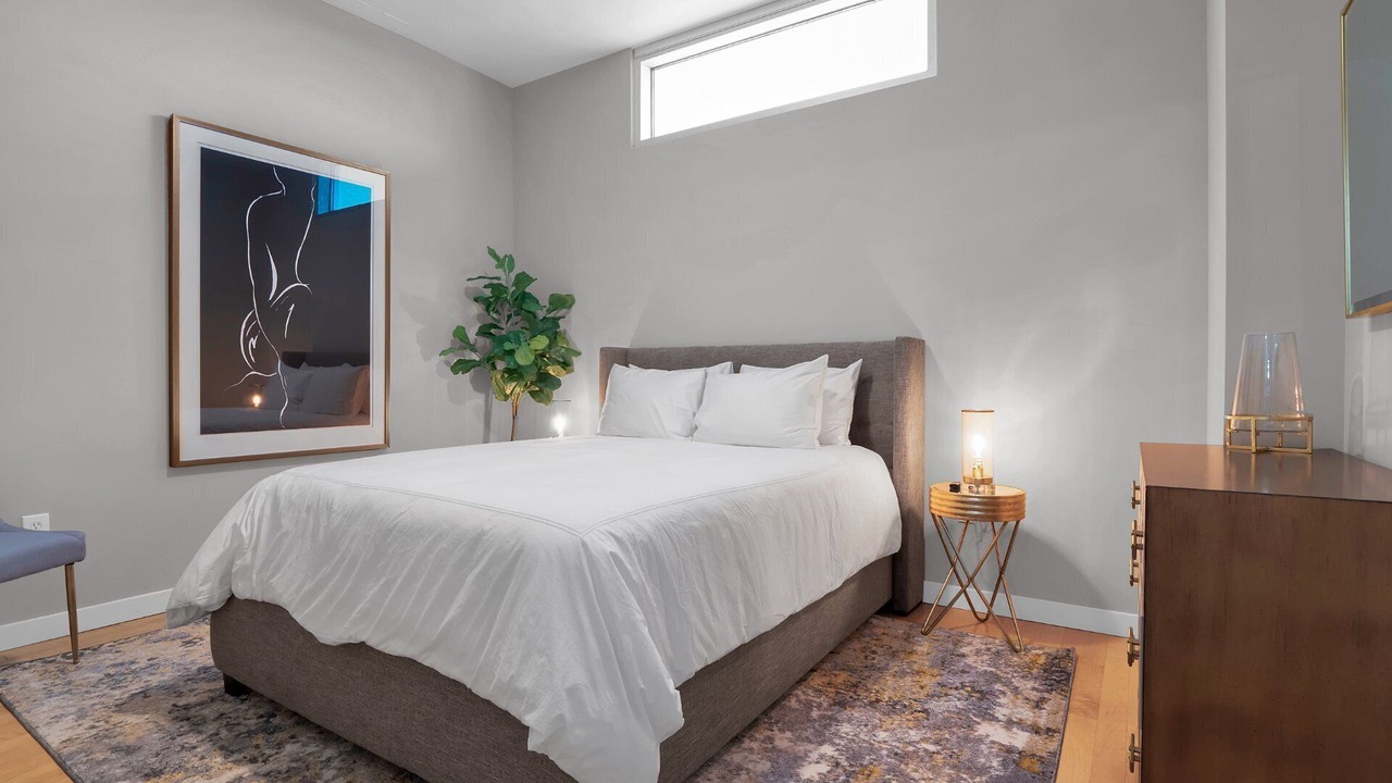 Photo of Bedroom in South Eola