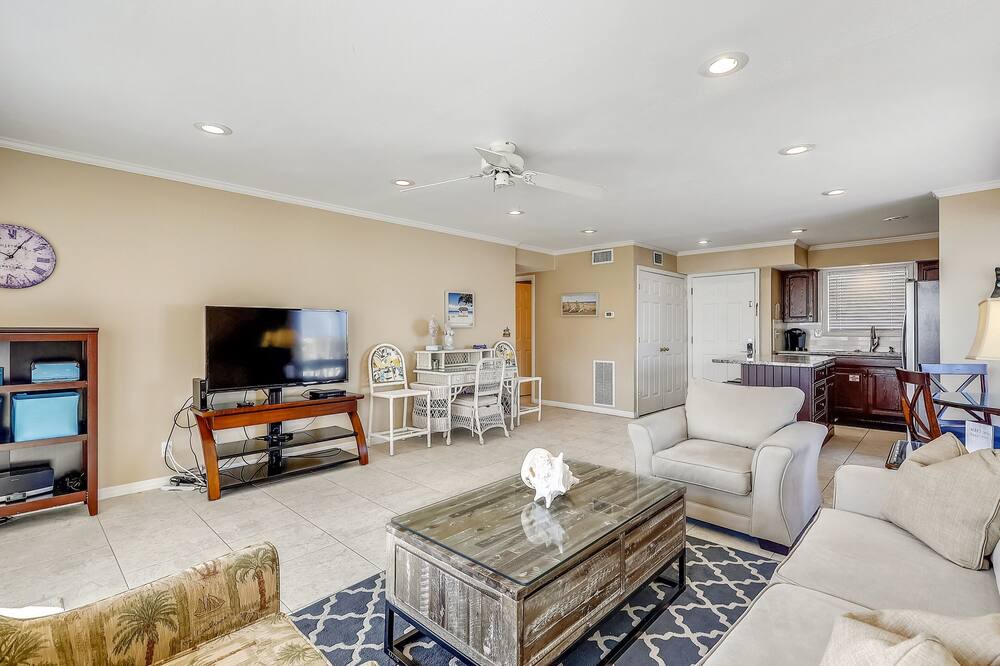 Photo of Livingroom in Holiday Isle