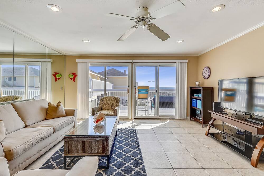 Photo of Livingroom in Holiday Isle
