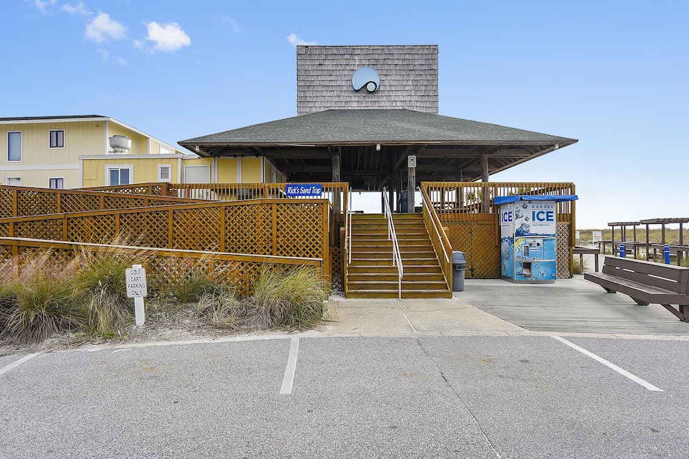 Photo of Others in Holiday Isle