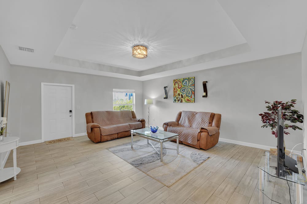 Photo of Livingroom in Poiciana Park II