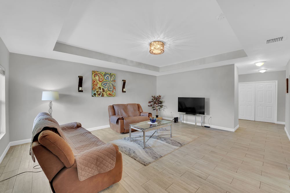 Photo of Livingroom in Poiciana Park II