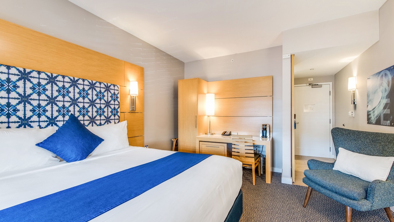 Photo of Bedroom in Bay Harbor Islands