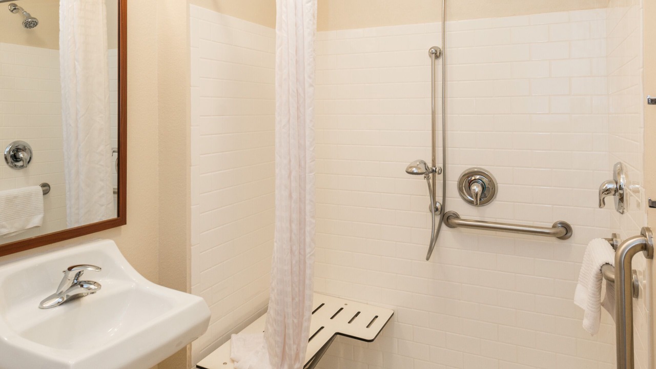 Photo of Bathroom in Central Business District