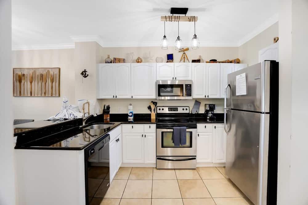 Photo of Kitchen in Marathon