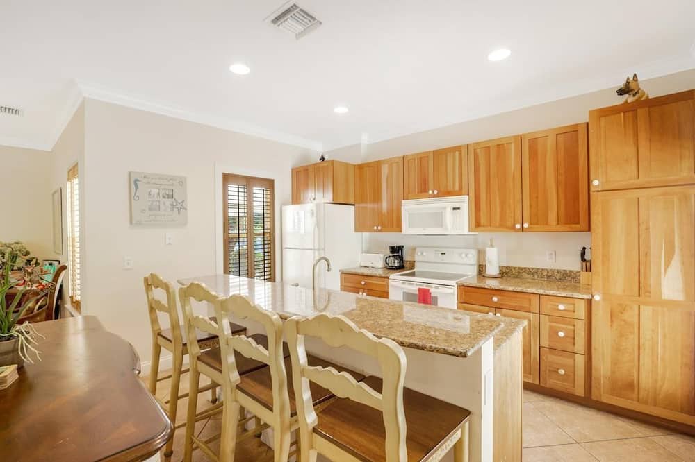 Photo of Kitchen in Marathon