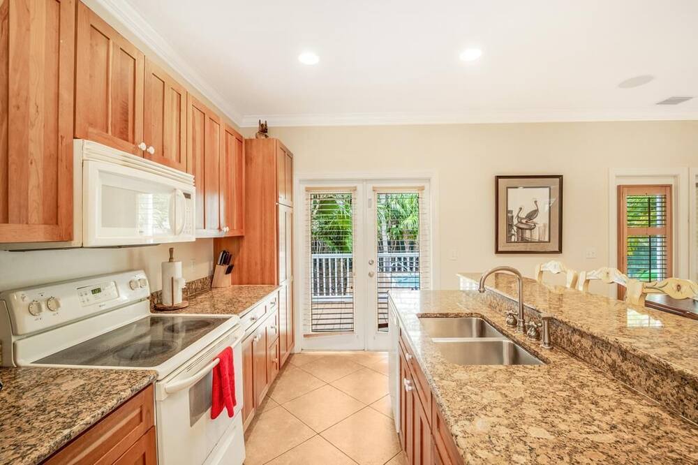 Photo of Kitchen in Marathon