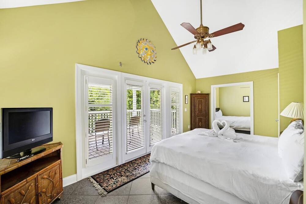 Photo of Bedroom in Marathon