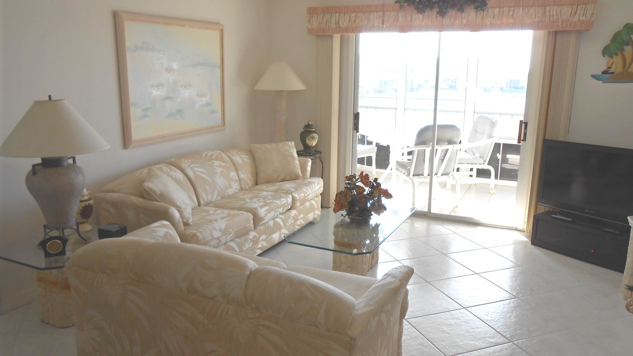 Photo of Livingroom in Port Charlotte - Charlotte Harbor