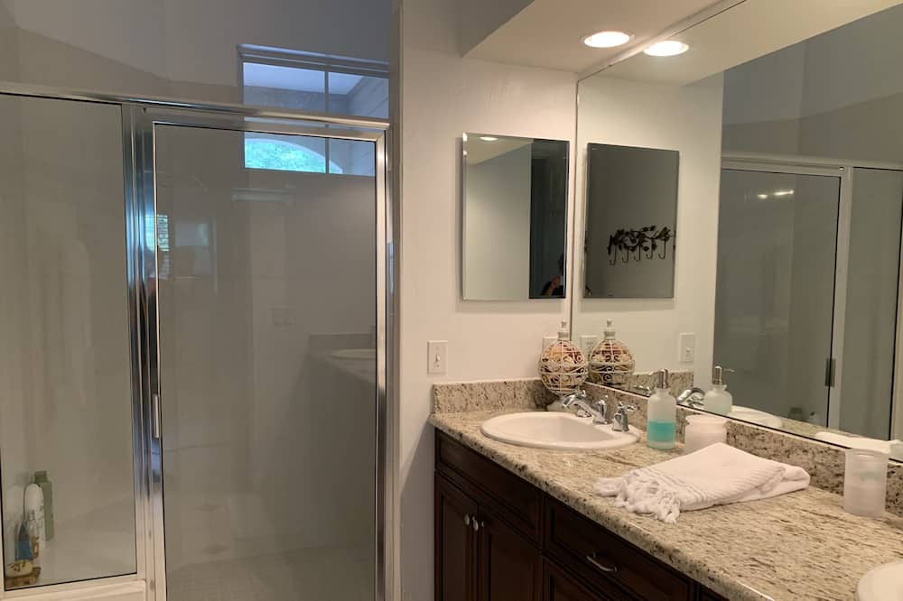 Photo of Bathroom in Gainesville