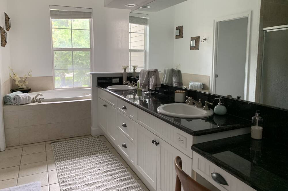 Photo of Kitchen in Gainesville