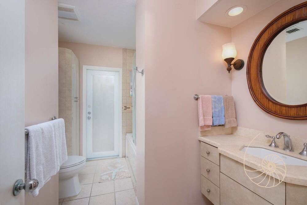 Photo of Bathroom in Indian Waterways