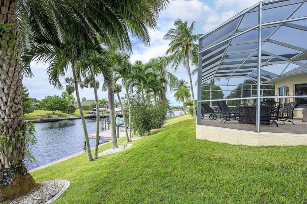 Photo of Outdoor in Caloosahatchee