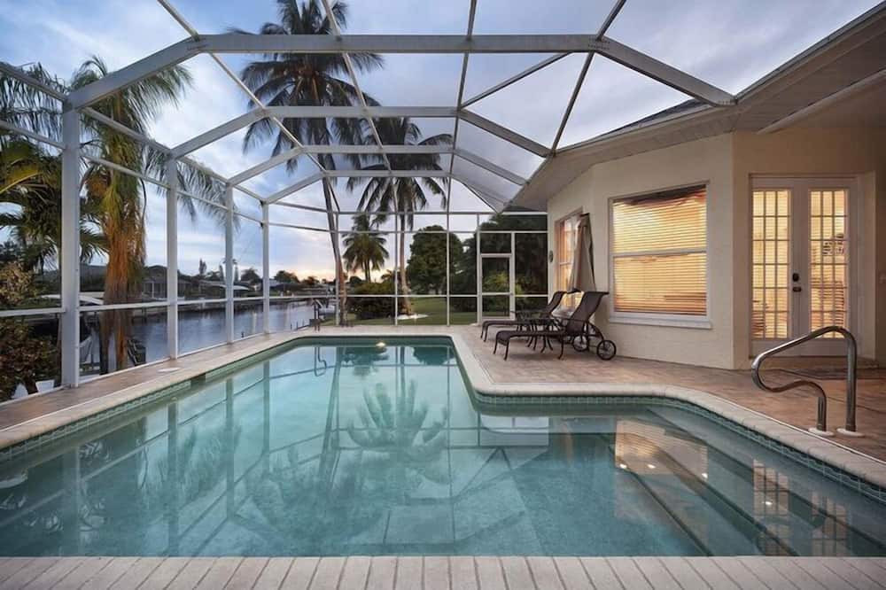 Photo of Outdoor in Caloosahatchee