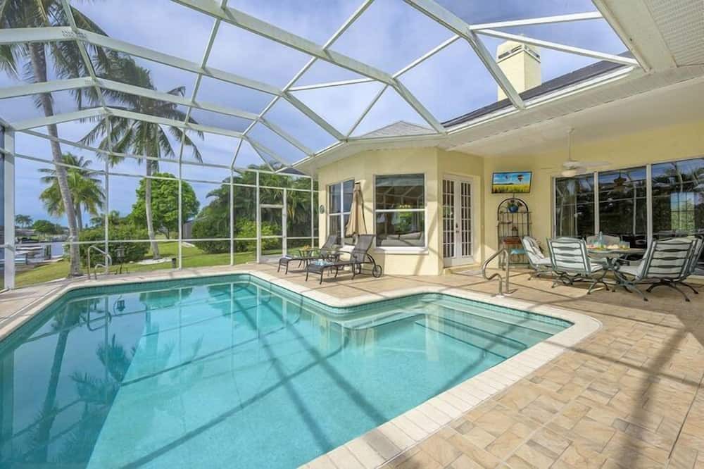 Photo of Outdoor in Caloosahatchee