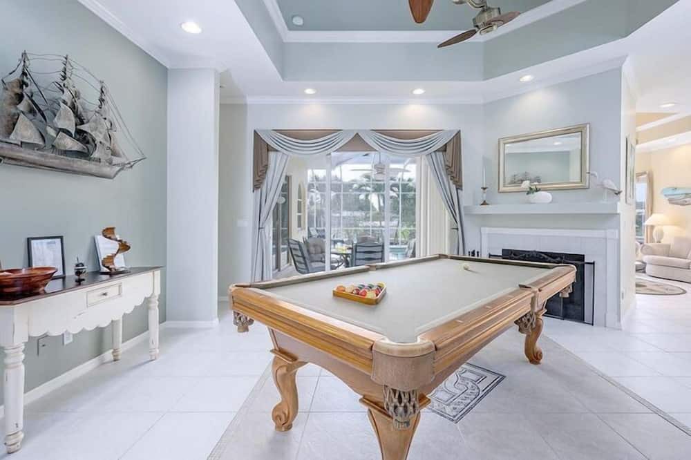 Photo of Livingroom in Caloosahatchee