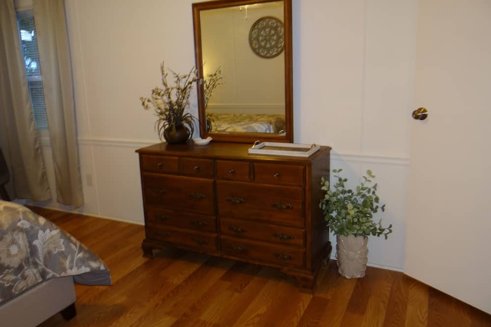 Photo of Bedroom in The Villages