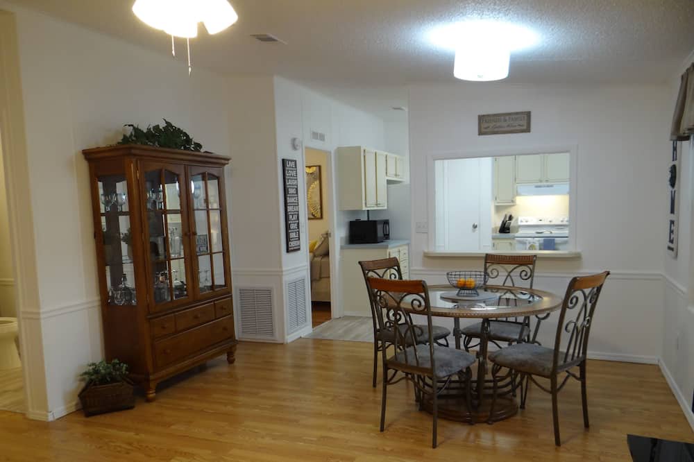 Photo of Bedroom in The Villages