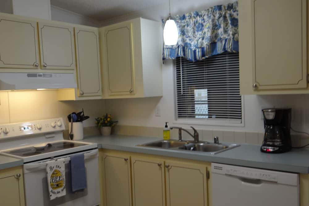 Photo of Kitchen in The Villages