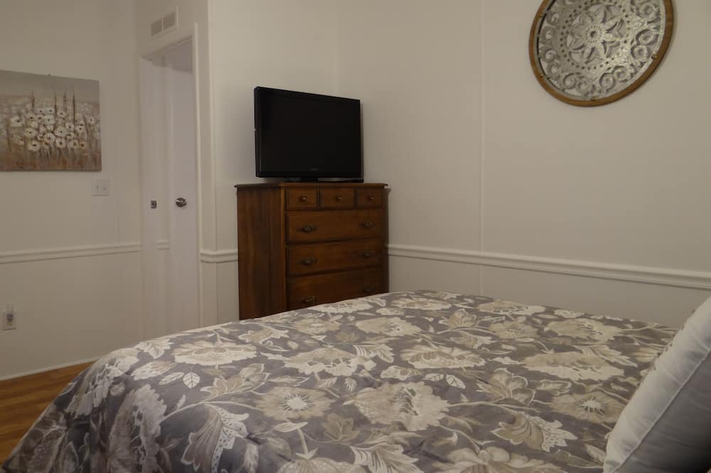 Photo of Bedroom in The Villages