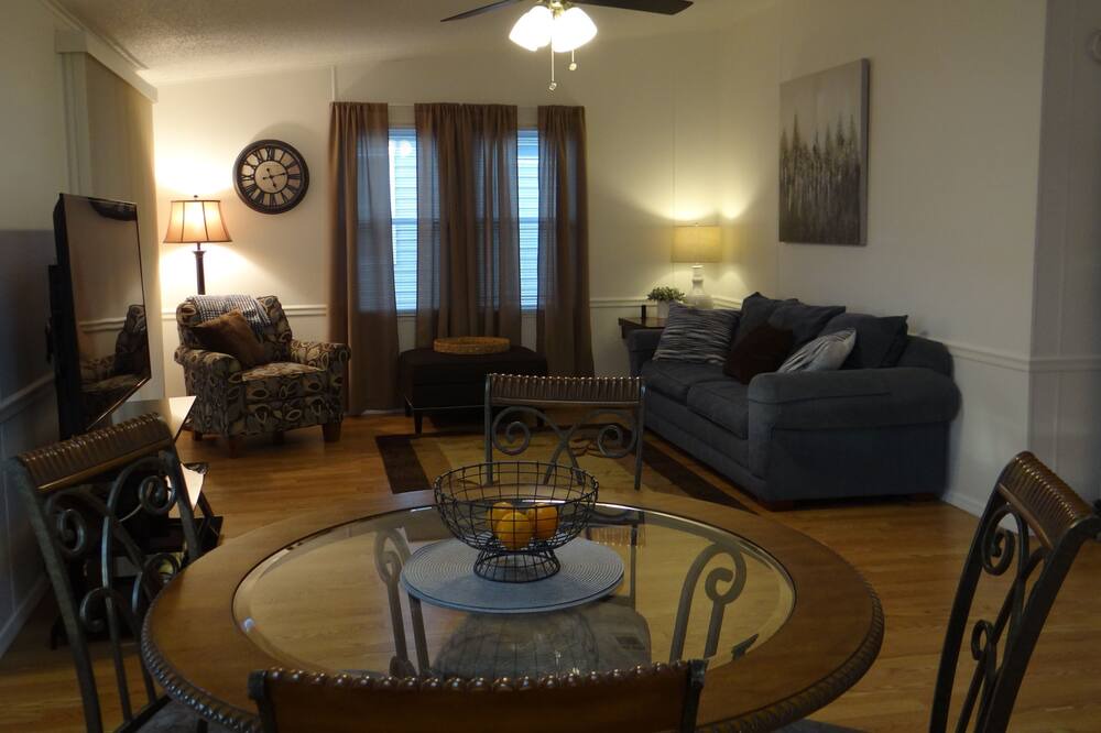 Photo of Bedroom in The Villages