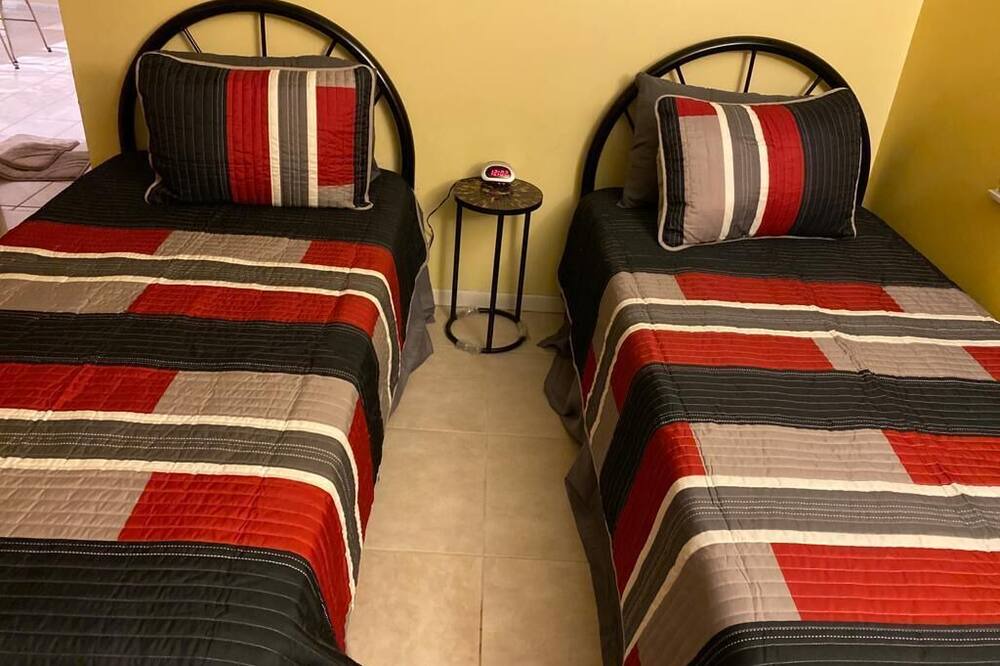 Photo of Bedroom in Cooper City