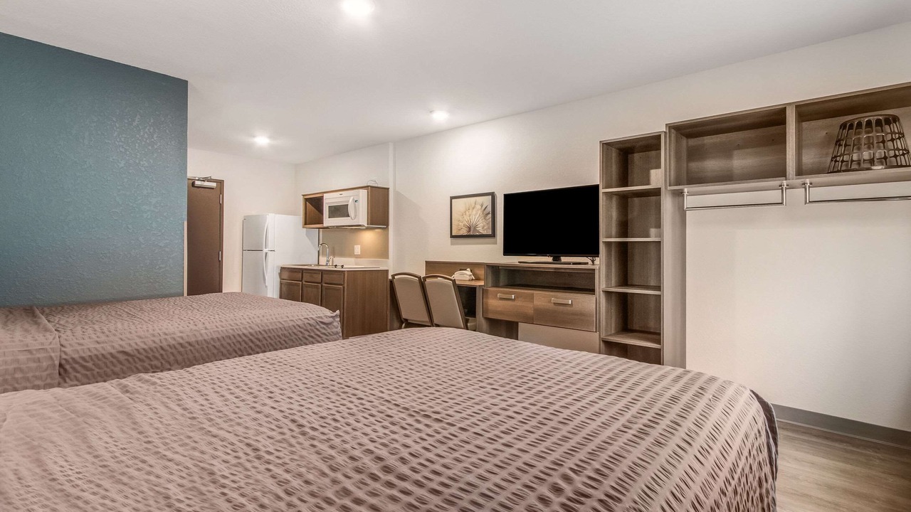 Photo of Bedroom in Ludlam