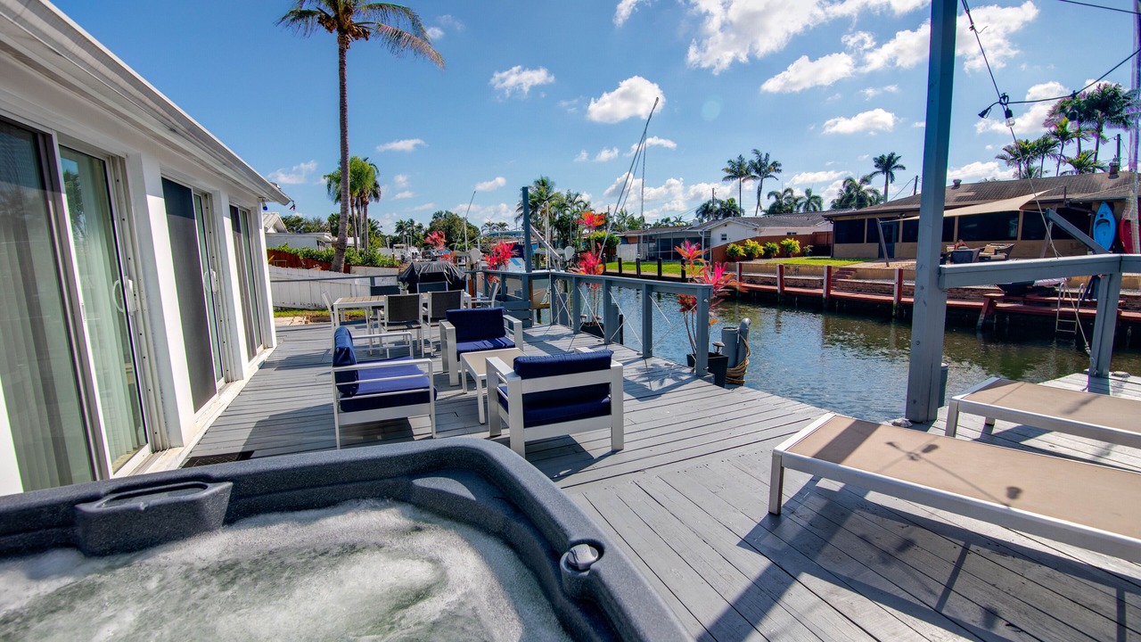 Photo of Outdoor in Melaleuca Gardens