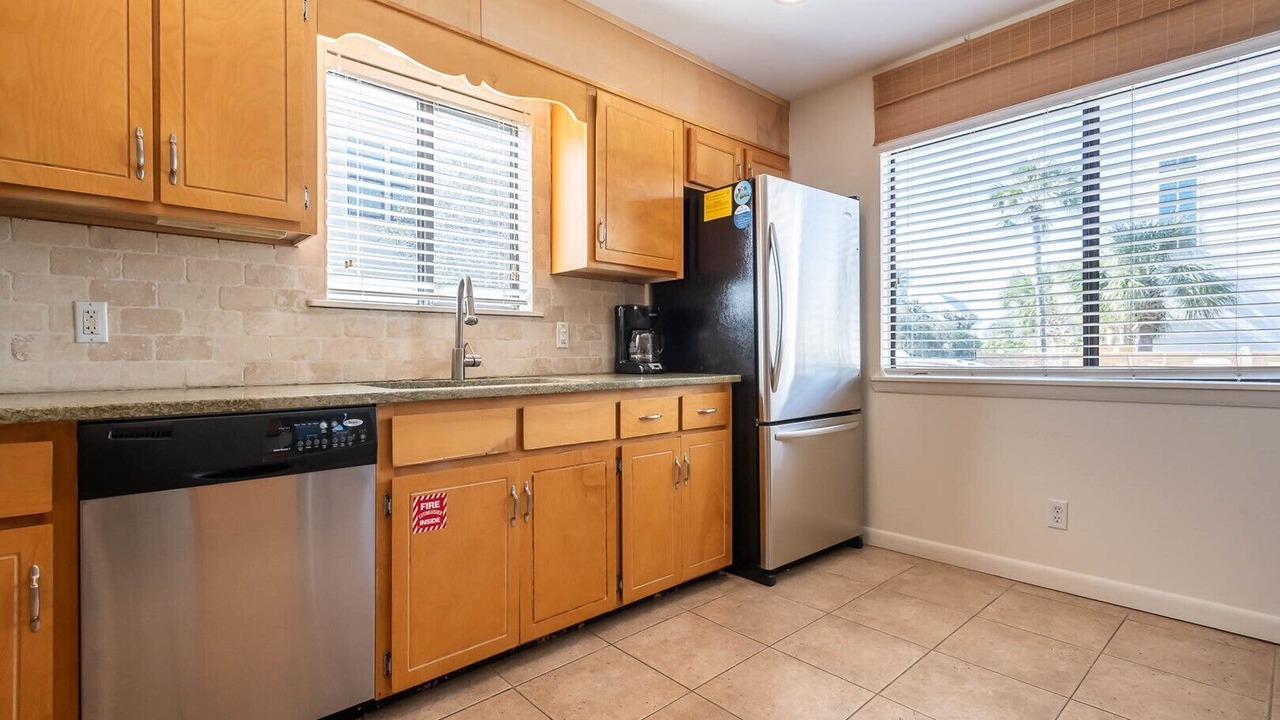 Photo of Kitchen in Gulf Trace
