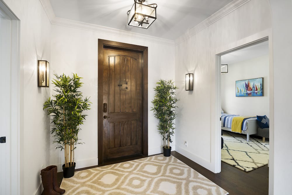 Photo of Bedroom in Old Northwood Historic District