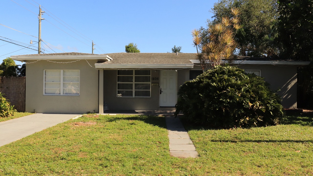 Photo of Outdoor in Royal Poinciana