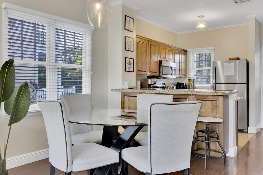 Photo of Kitchen in Marathon