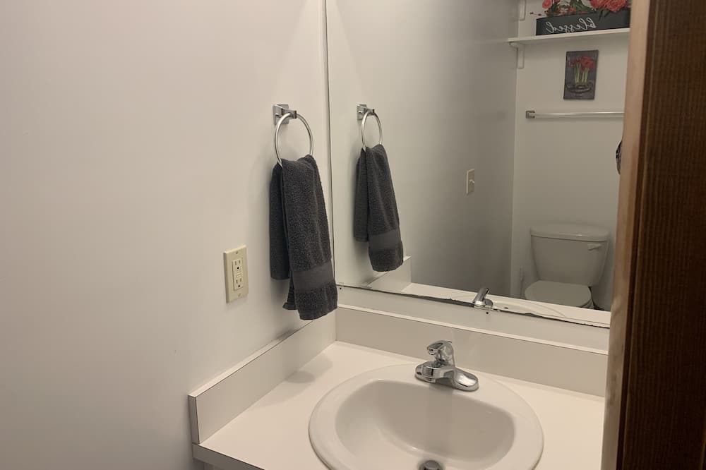 Photo of Bathroom in McIntosh