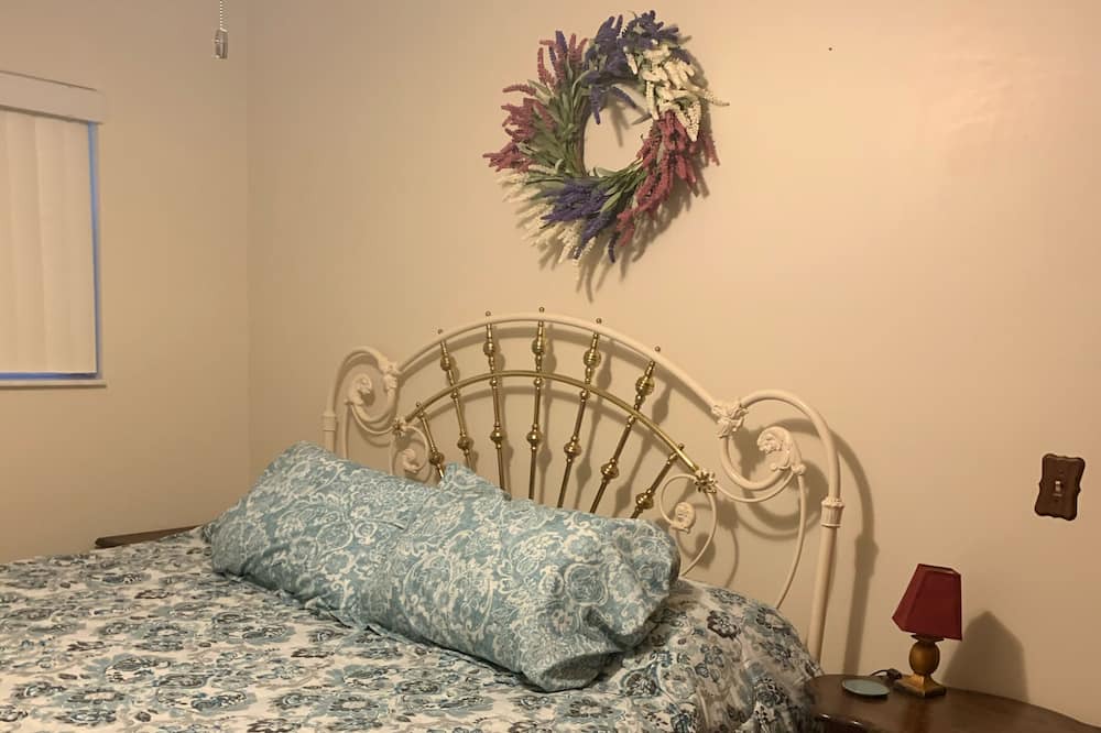 Photo of Bedroom in McIntosh