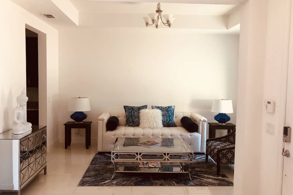 Photo of Livingroom in Florida Central Atlantic Coast